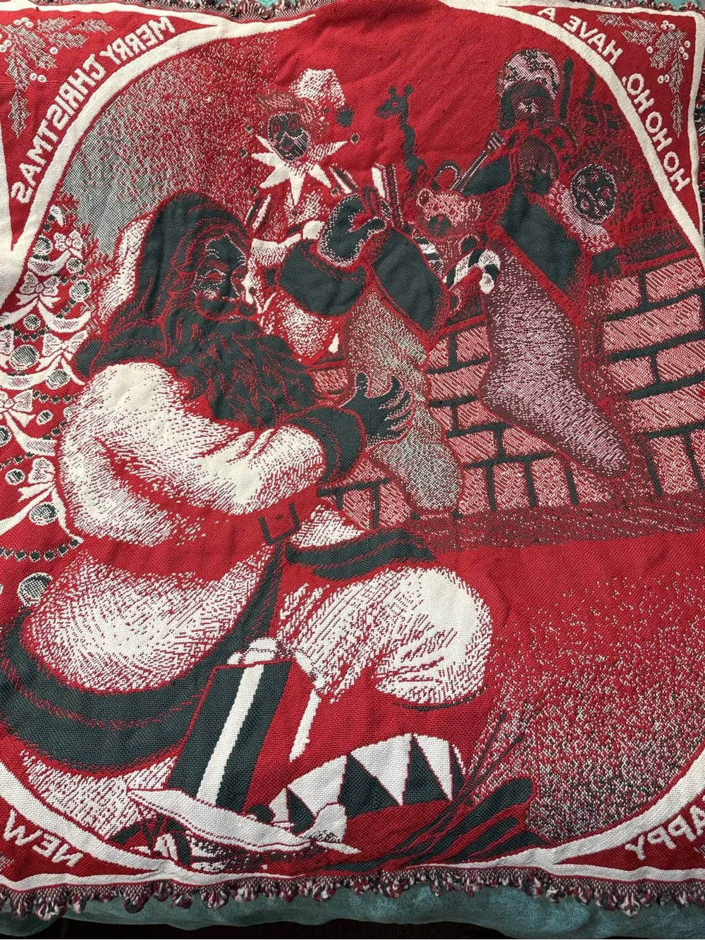 Vintage Santa HO HO HO Merry Christmas & Happy New Year 50” X 60” Woven Throw